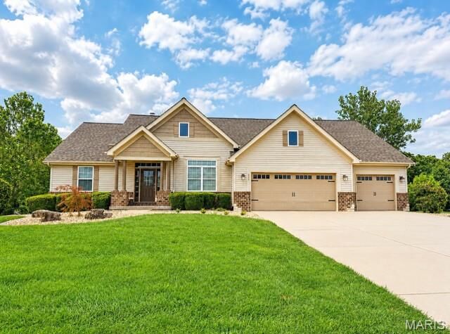 Property Photo:  808 Autumn Rise Lane  IL 62236 