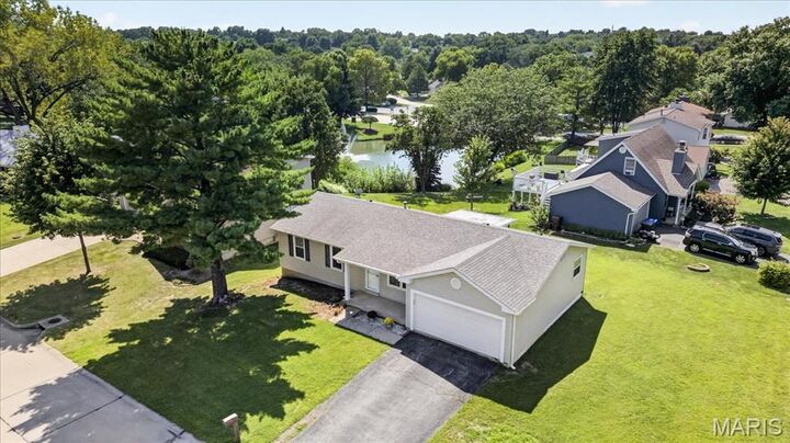 Property Photo:  1 Hollow Tree Court  MO 63376 