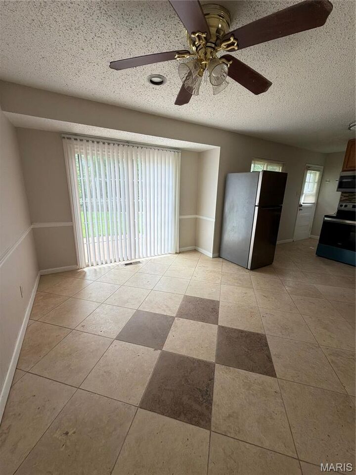 Property Photo: 8908 Saint Louis Avenue MO 63114