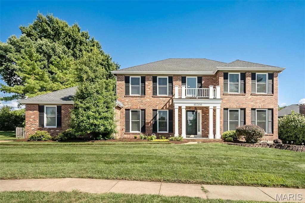 Property Photo:  15706 Heathercroft Drive  MO 63017 