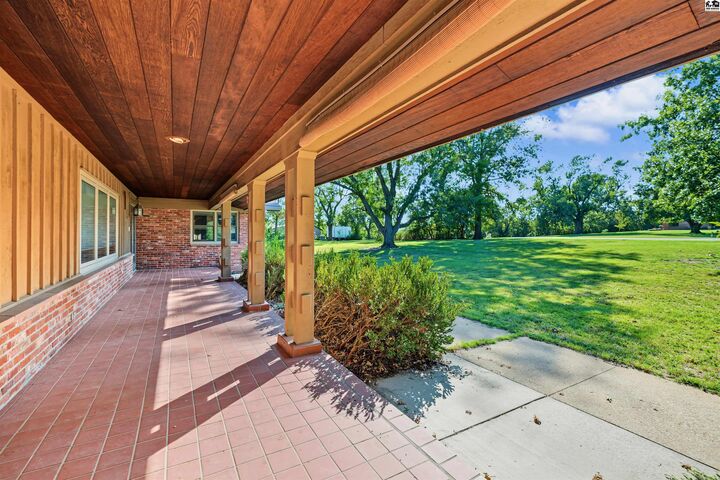 Property Photo:  534 Upper Mill Hts Dr  KS 67401 