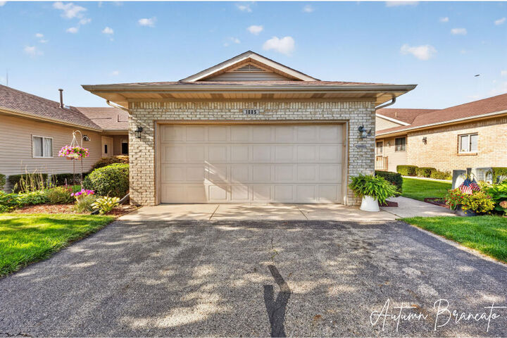 Property Photo: 1085 Amber Cove Drive SW MI 49315