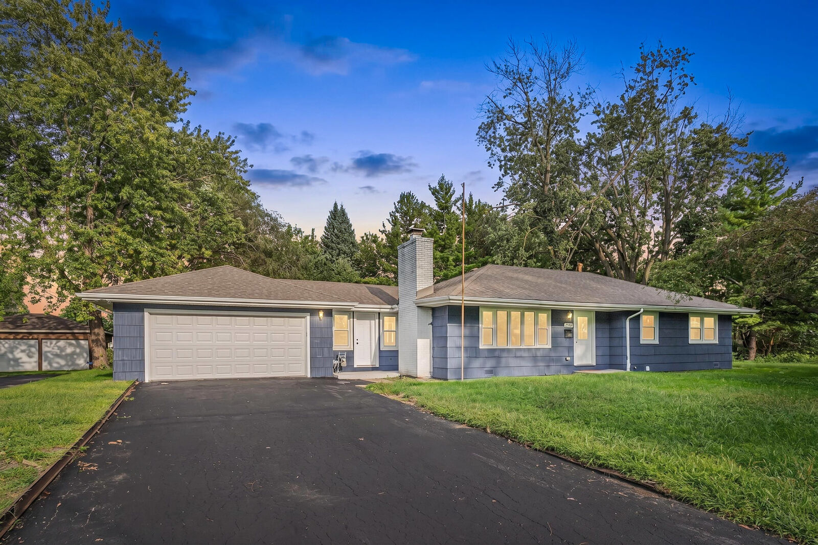 Property Photo: 16037 Evans Avenue IL 60473