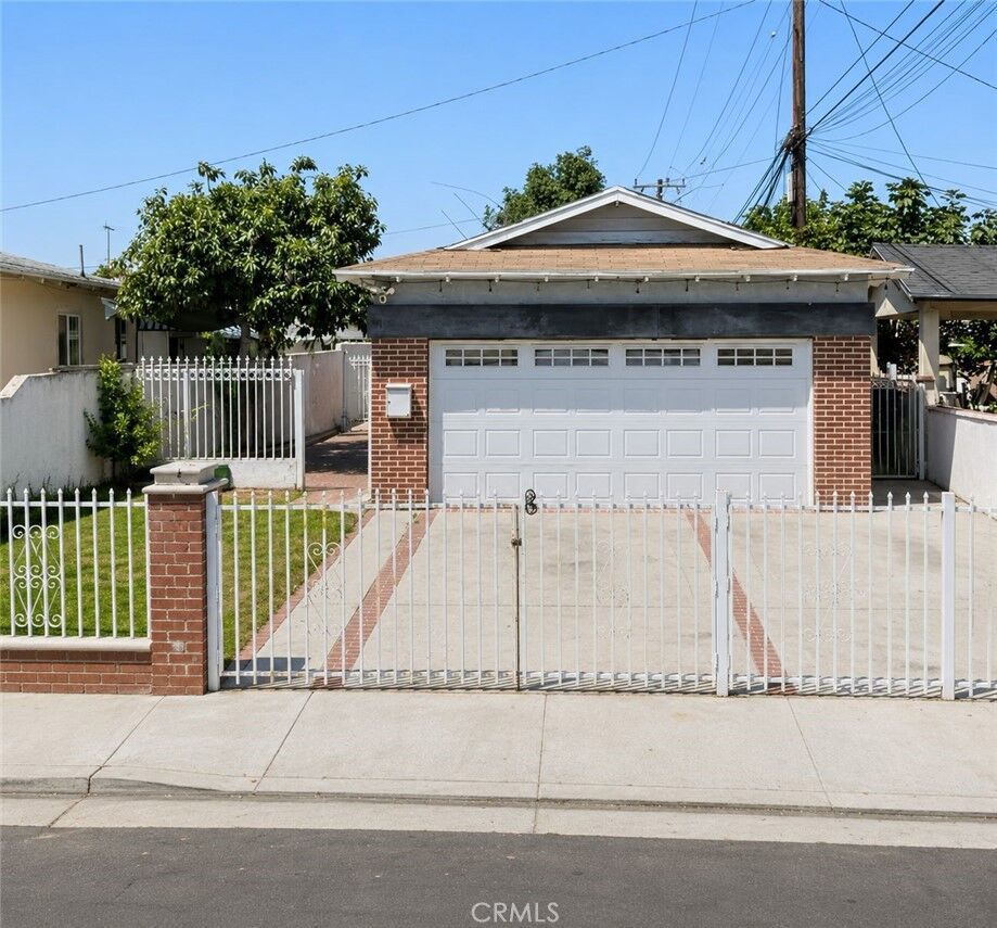 Property Photo:  4815 E 6th St  CA 90022 