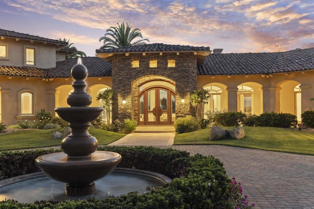 Property Photo:  6868 Spyglass Lane  CA 92067 