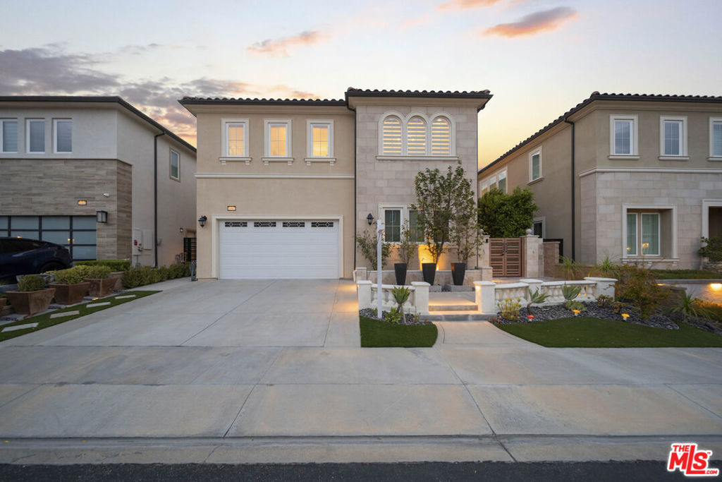 Property Photo:  11967 Carabella Court  CA 91326 
