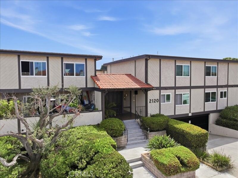 Property Photo: 2120 Dufour Avenue 2 CA 90278