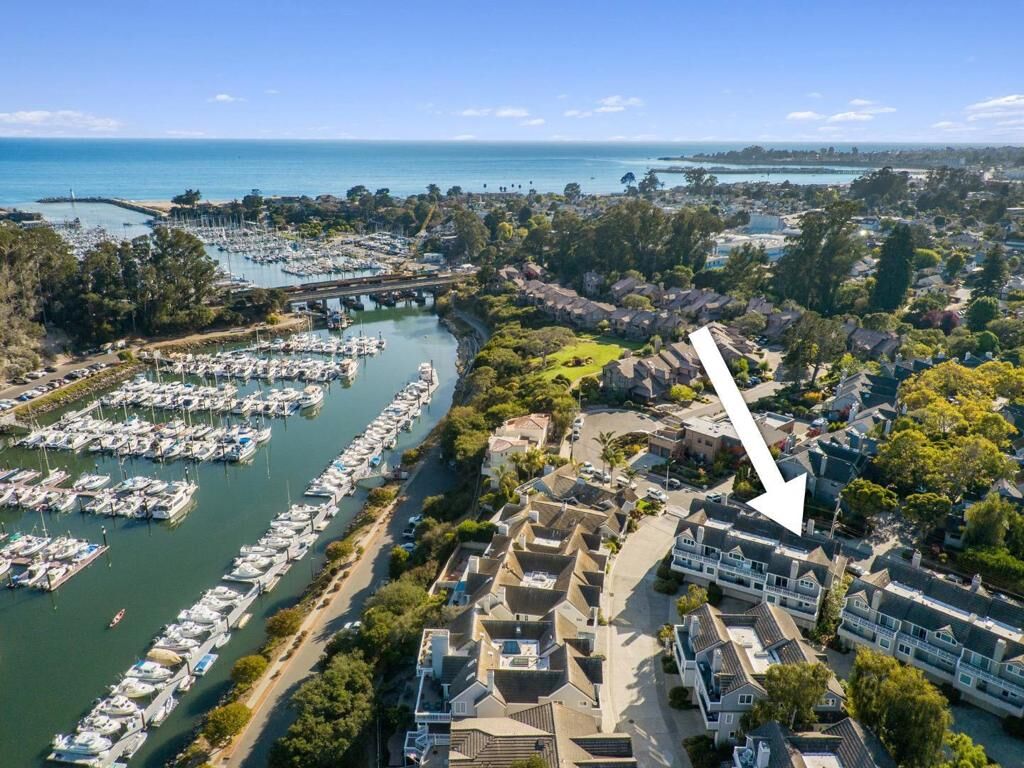 Property Photo:  152 Frederick Street  CA 95062 