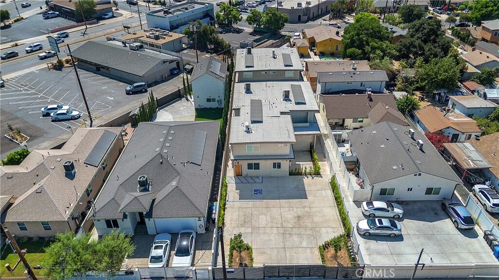 Property Photo:  10882 1/2 Dora Street  CA 91352 