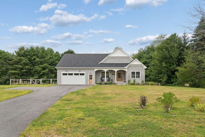 Property Photo:  9 Walkers Lane  ME 04046 
