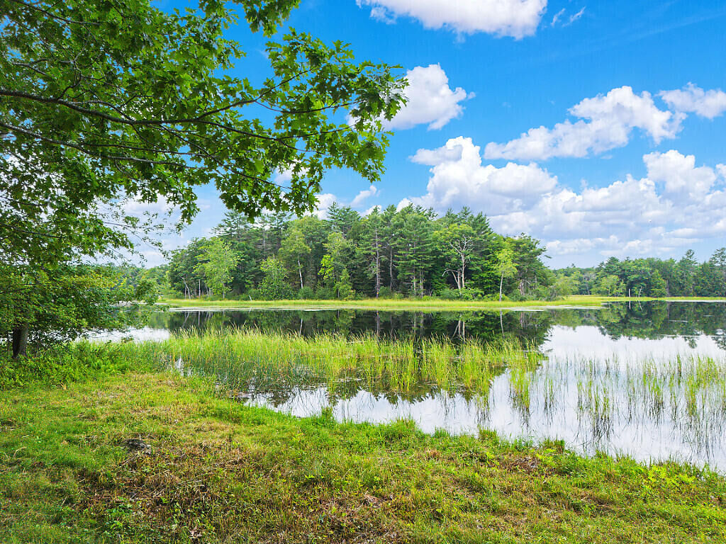 Property Photo:  62 Bog Hill Road  ME 04345 
