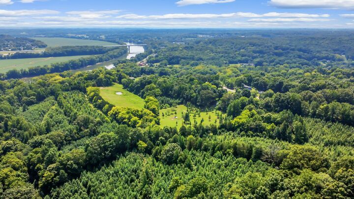 Property Photo: 1436 River Rd TN 37040