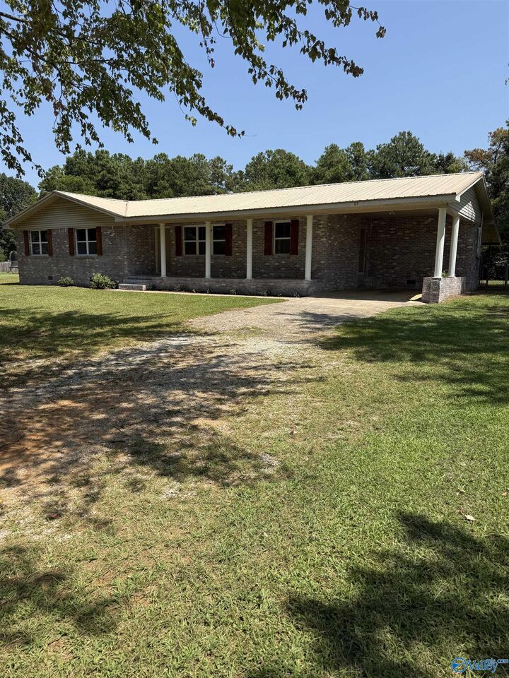 Property Photo: 89 Woodland Avenue AL 35673