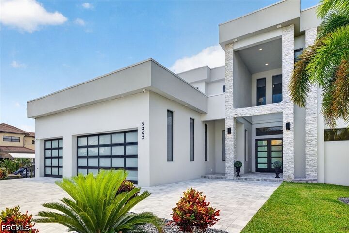 Property Photo: 5362 Mayfair Court FL 33904
