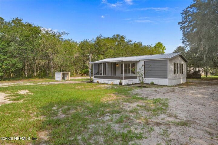 Property Photo:  220 Glisson Street  FL 32148 