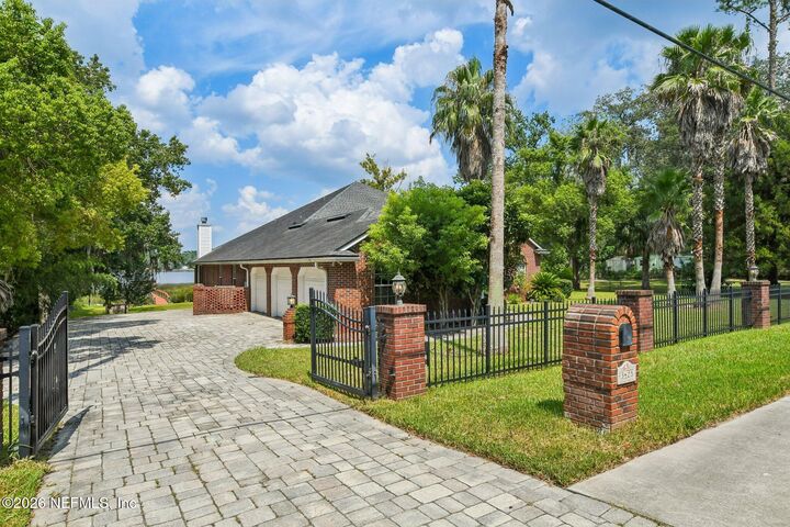 Property Photo: 3425 Trout River Boulevard FL 32208