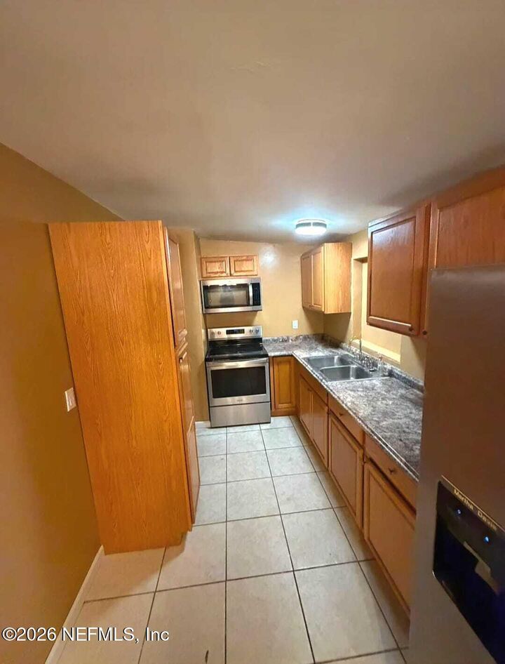 Property Photo:  1623 Alfen Street  FL 32254 