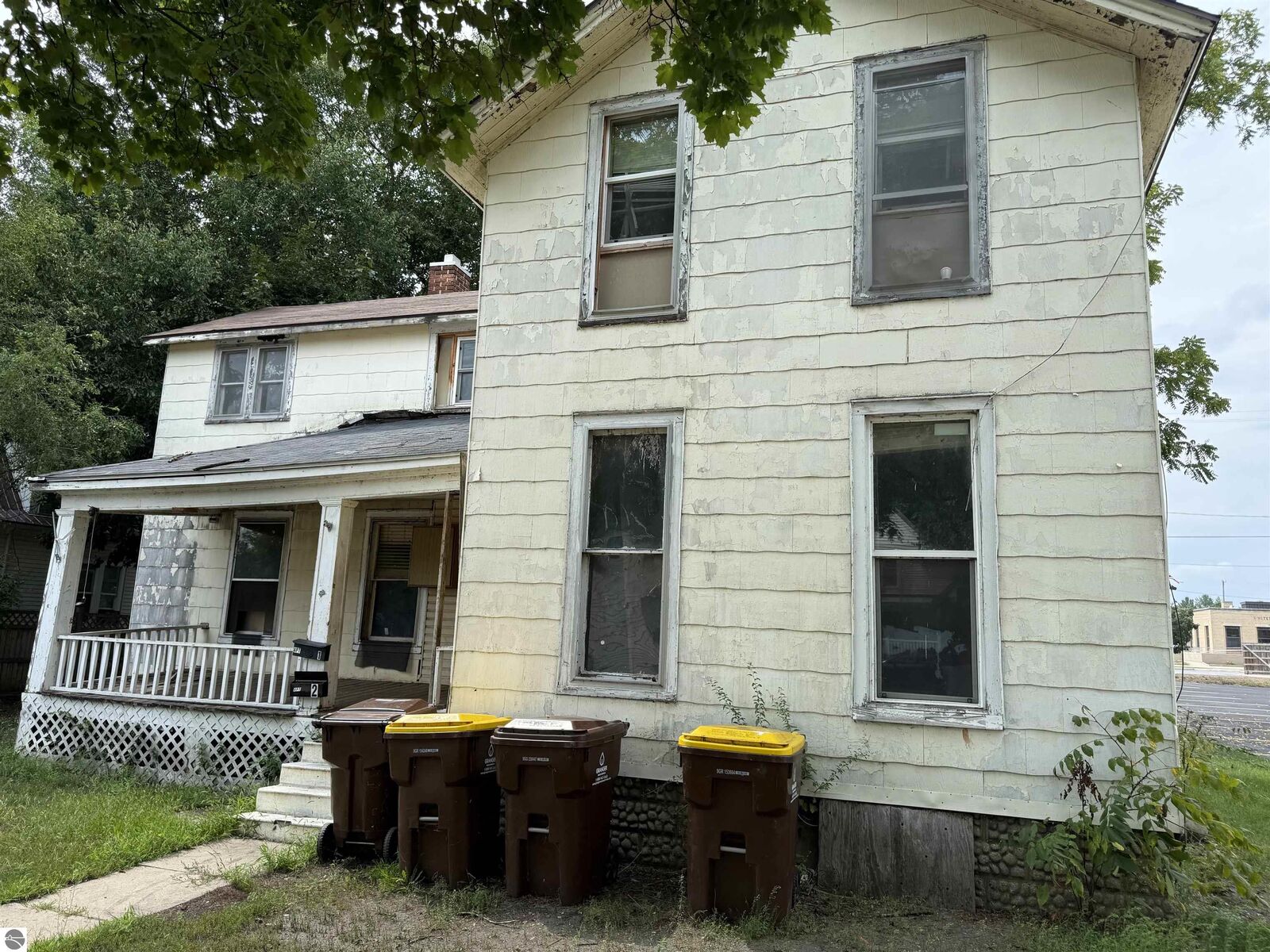 Property Photo: 221 Woodworth Avenue MI 48801