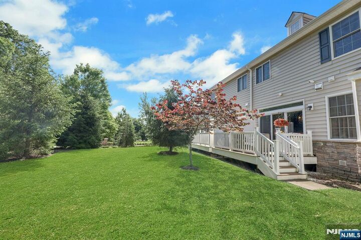 Property Photo:  78 Autumn Way 15  NJ 07645 