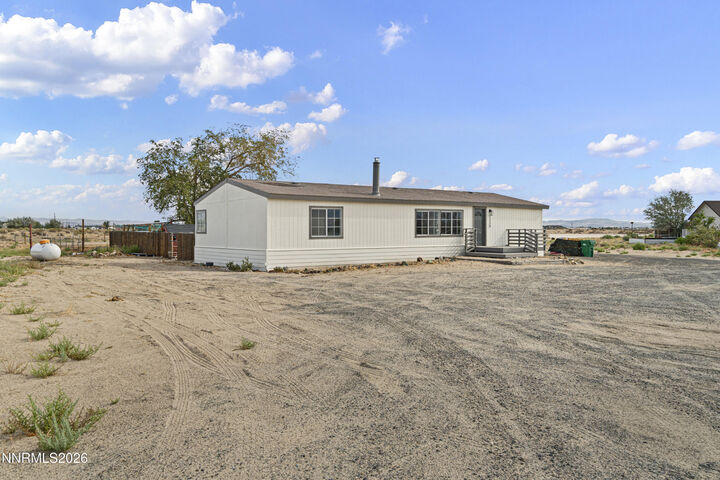 Property Photo: 1230 E Badger Street NV 89429