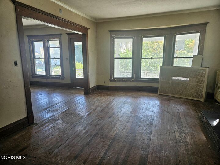 Property Photo:  428 Saint Louis Street  OH 43605 