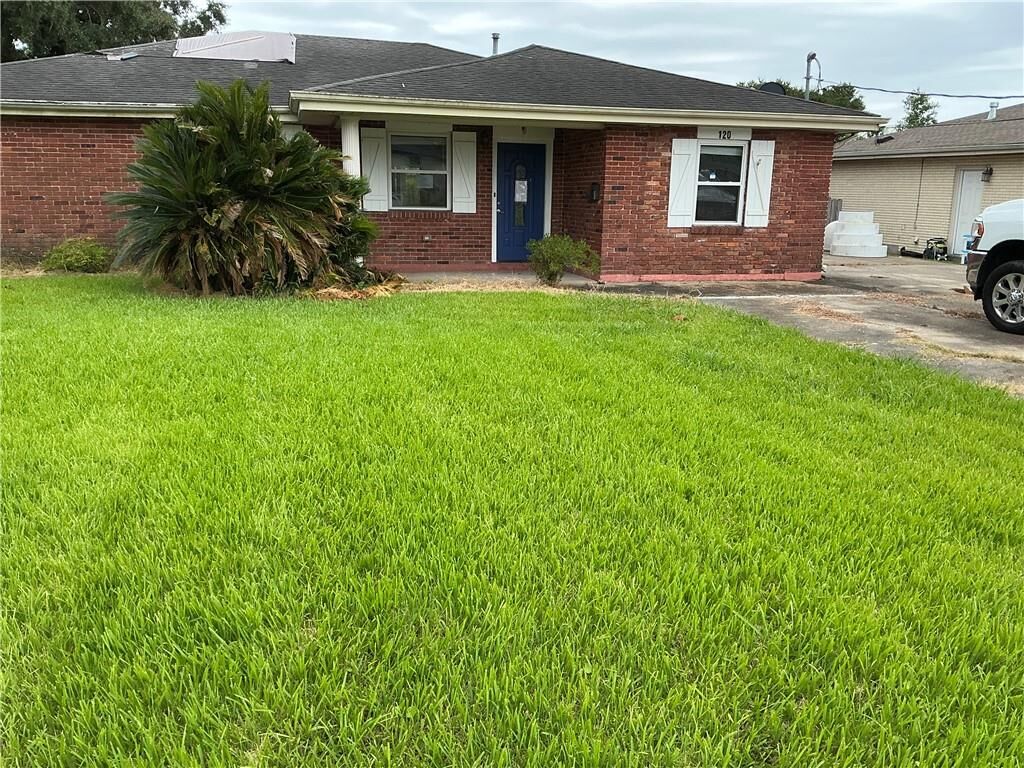 Property Photo: 120 Pi Street LA 70037