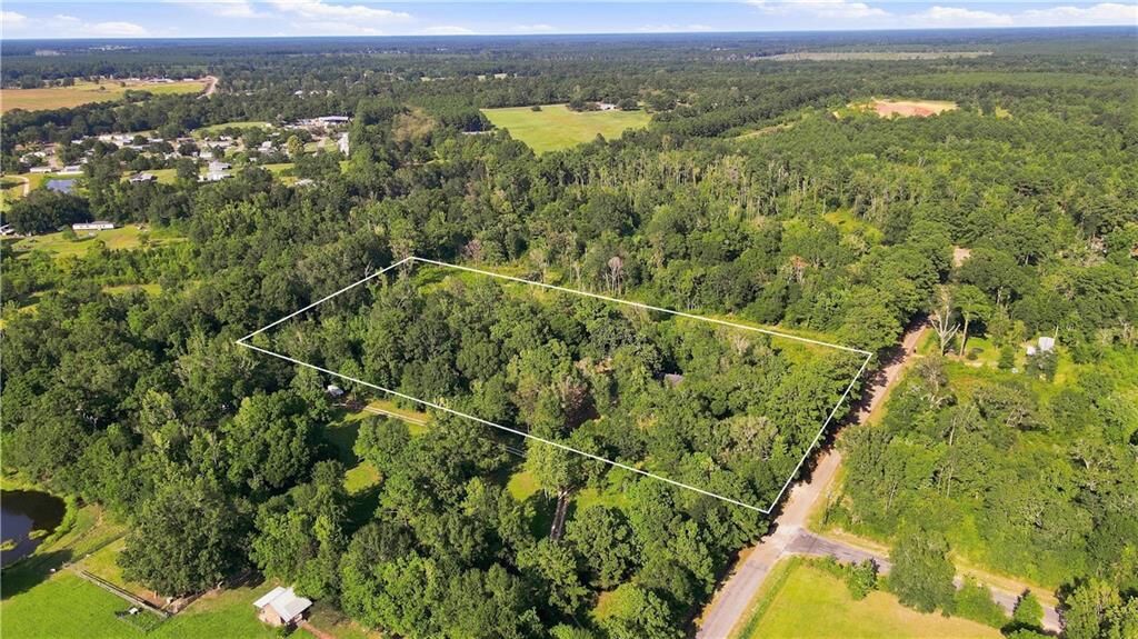 Property Photo: Chateau Farm Road LA 70446