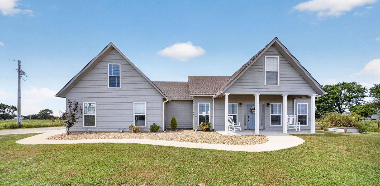 Property Photo: 22111 S Highway 2 OK 74301