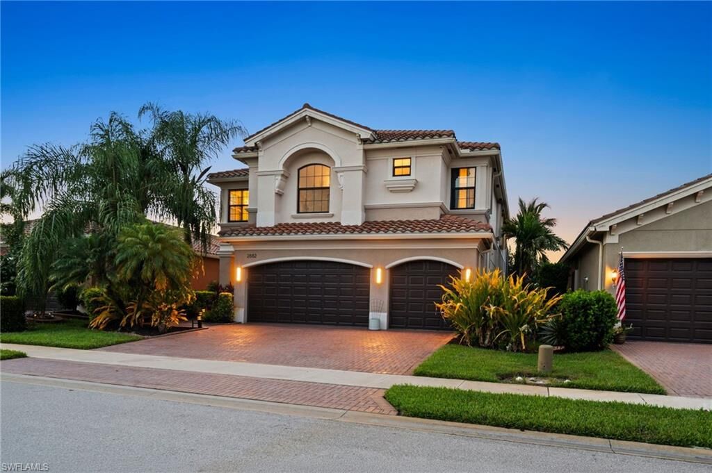 Property Photo:  2882 Cinnamon Bay Cir  FL 34119 