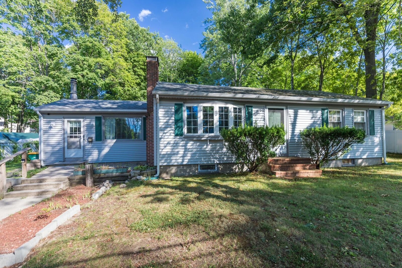 Property Photo:  10 Howe Street  NH 03867 