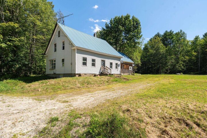 Property Photo:  516 Cross Road  NH 03752 