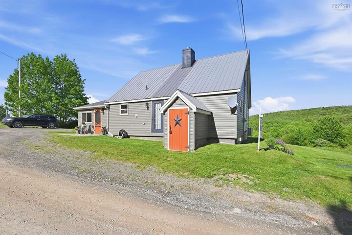 Property Photo:  96 Smeltzer Road  NS B0N 2T0 