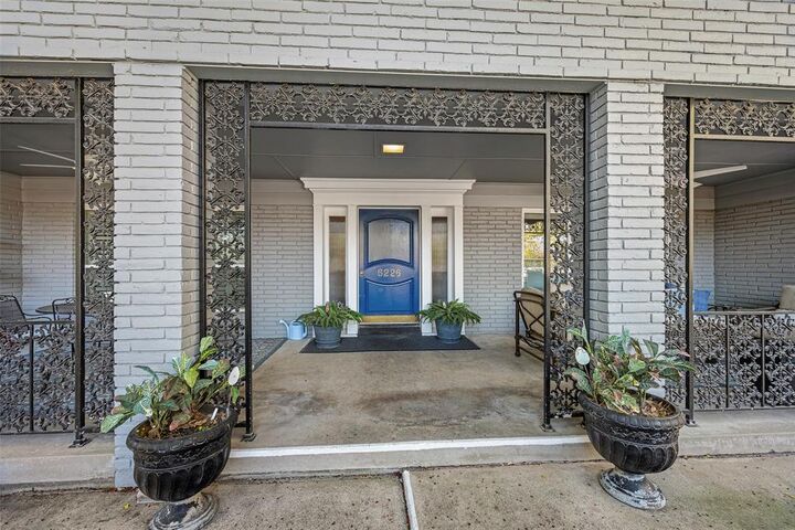 Property Photo: 6226 Bandera Avenue C TX 75225