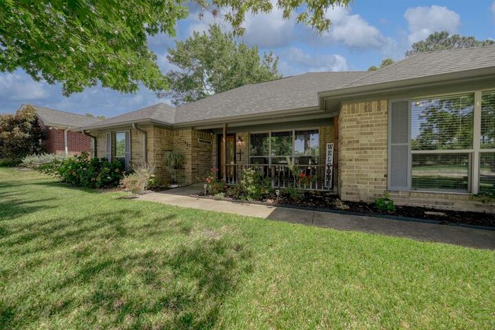Property Photo: 127 Clubview Drive TX 75771