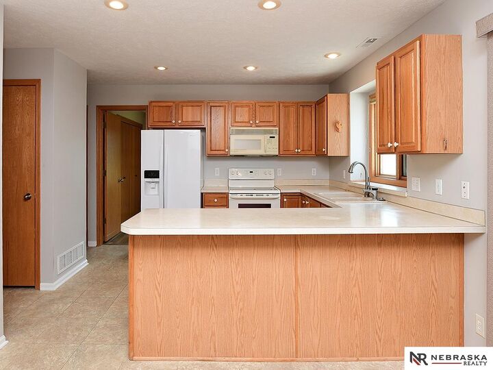 Property Photo: 5631 Harmony Court NE 68516