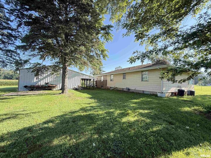 Property Photo:  1005 Spring Bay Road  IL 61611 