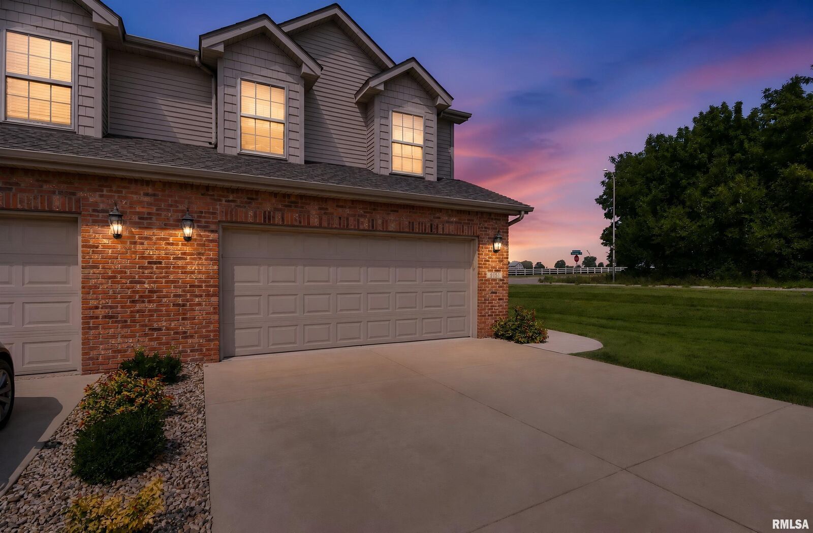 Property Photo:  7131 N Thomas Davis Drive  IL 61615 
