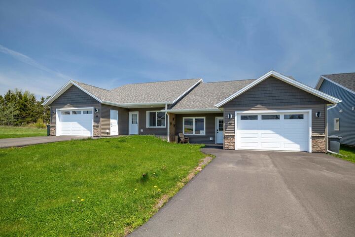 20 Beech Hill Avenue — photo 1