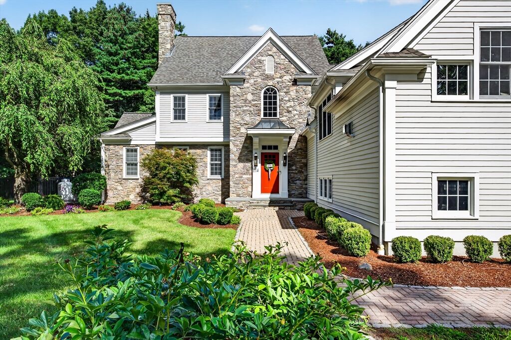 Property Photo:  114 Fox Run Rd  MA 01740 