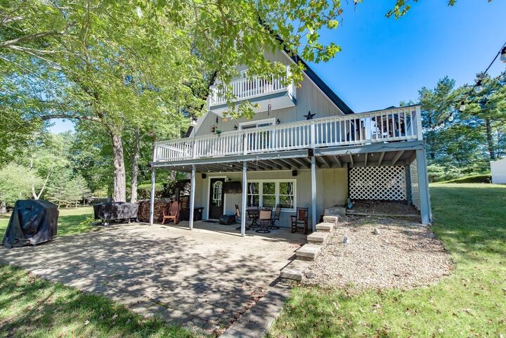 Property Photo:  171 Elm  MA 01504 