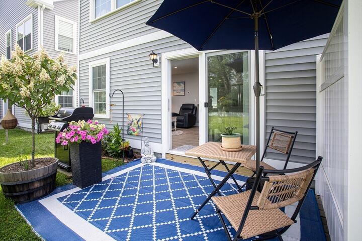 Property Photo:  4 Knights Way 4  MA 02777 