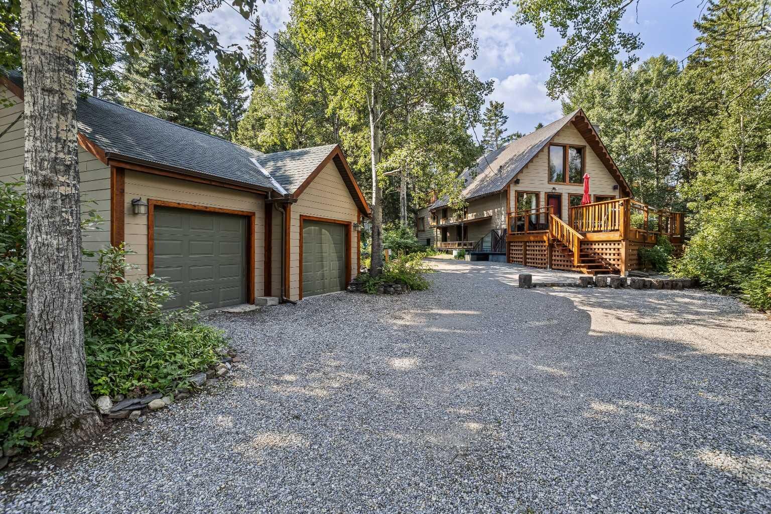 Property Photo: 10 Heart Road AB T0L 2C0