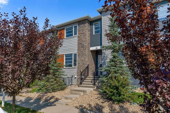 Property Photo: 46 Midtown Boulevard SW AB T4B 4E4