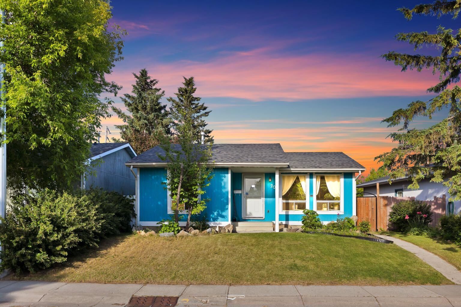 Property Photo: 20 Falton Way NE AB T3J 1K4