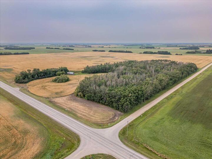 Property Photo:  RR 263 Twp 492  AB T0C 0V0 