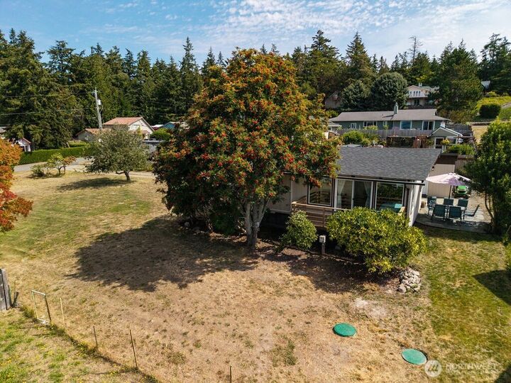 Property Photo: 200 N Rhododendron Drive WA 98368