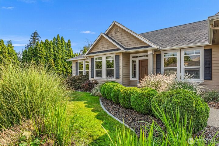 Property Photo:  105  Pickens Street  WA 98801 