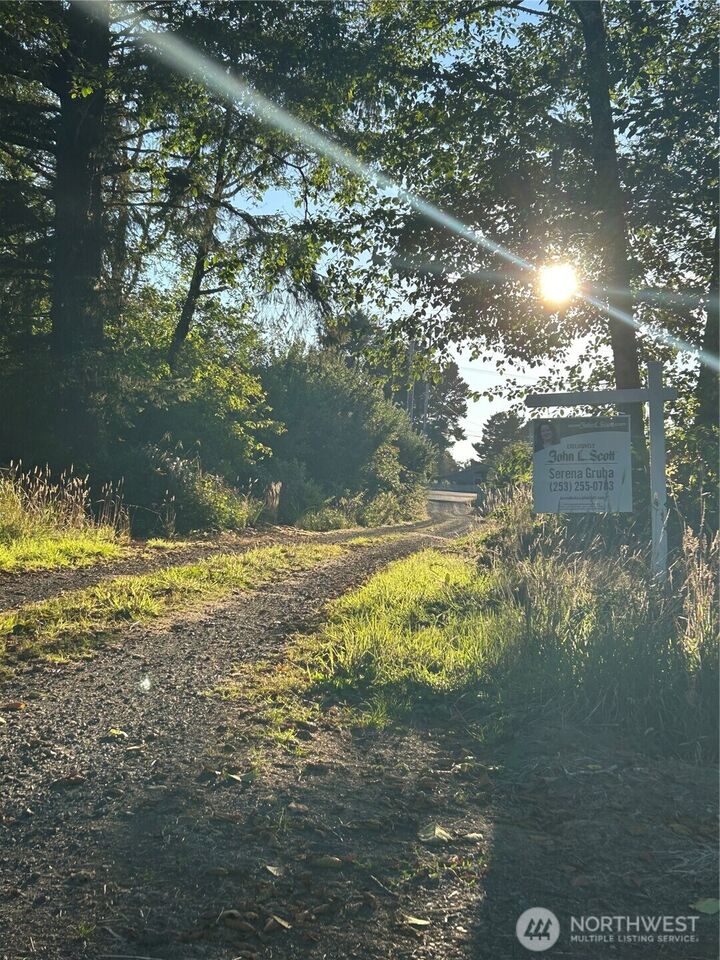 Property Photo:  1403  State Rt 105  WA 98547 