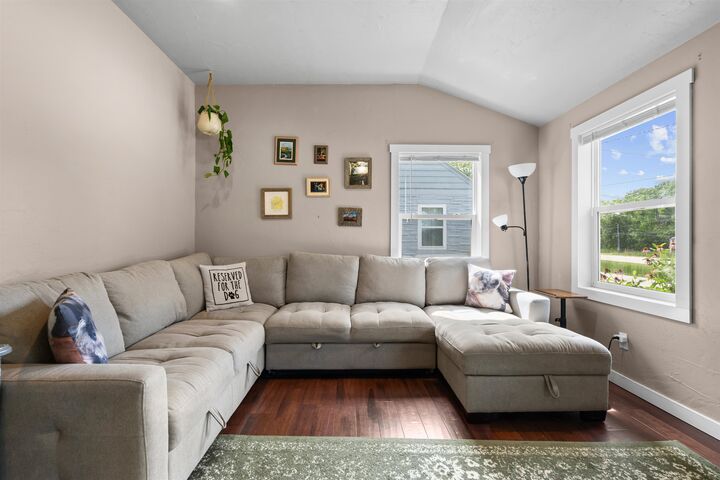 Property Photo:  616 Meade Street  WI 54130-1154 