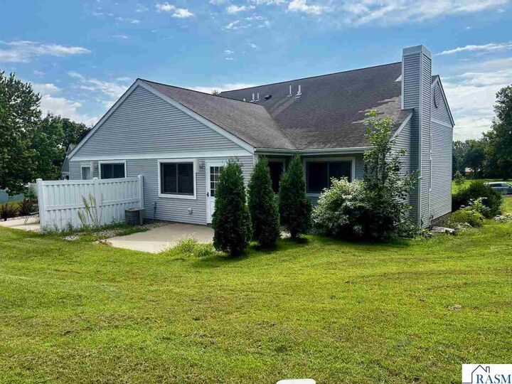 Property Photo: 547 Stones Way MN 56082
